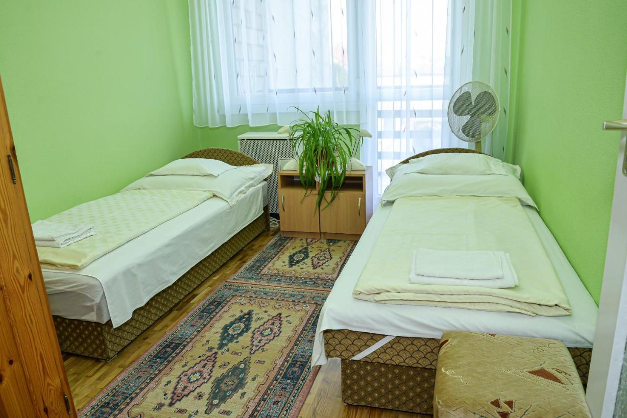 Lilla Vendeghaz Villa Hajduszoboszlo Exterior photo