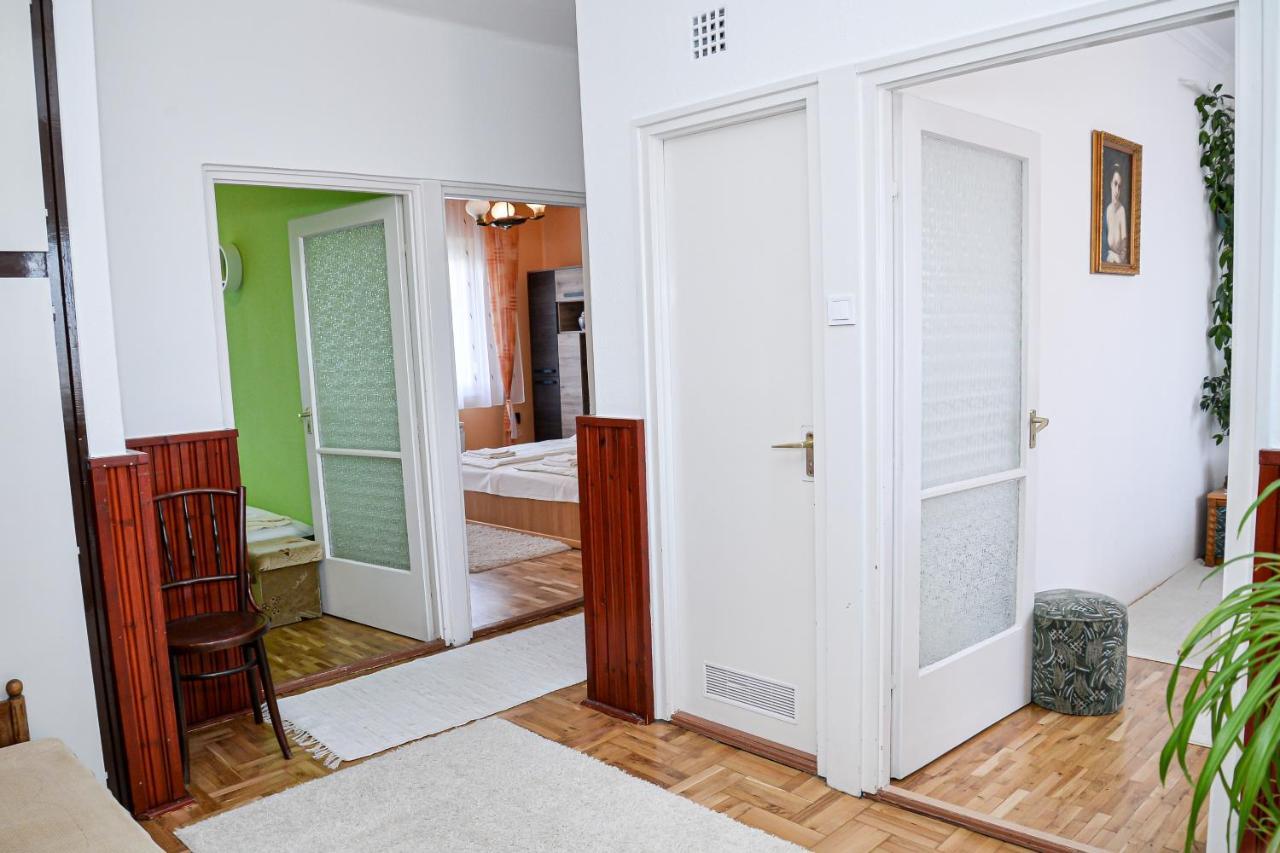Lilla Vendeghaz Villa Hajduszoboszlo Exterior photo